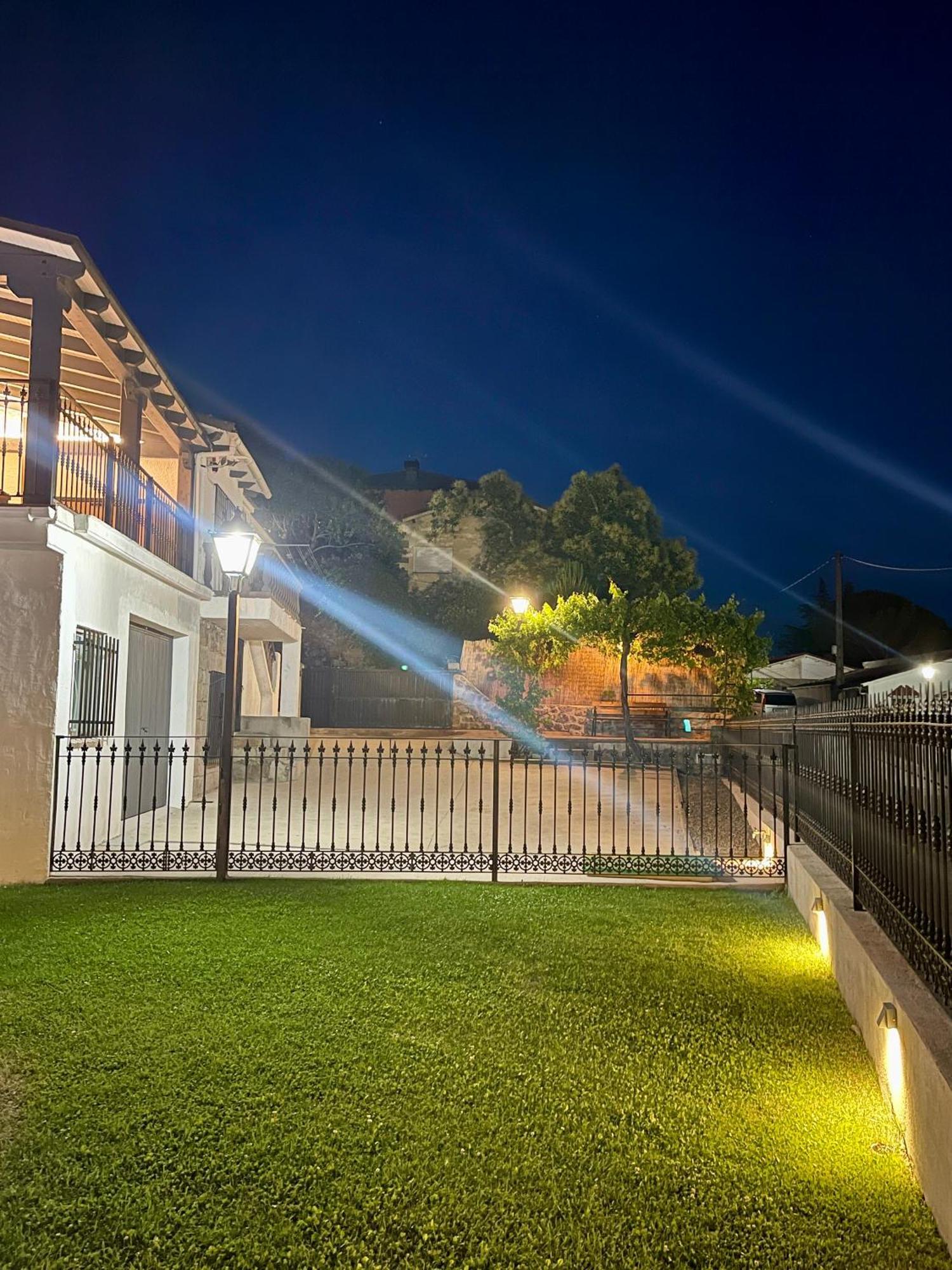 El 42 Mijares Villa Ngoại thất bức ảnh